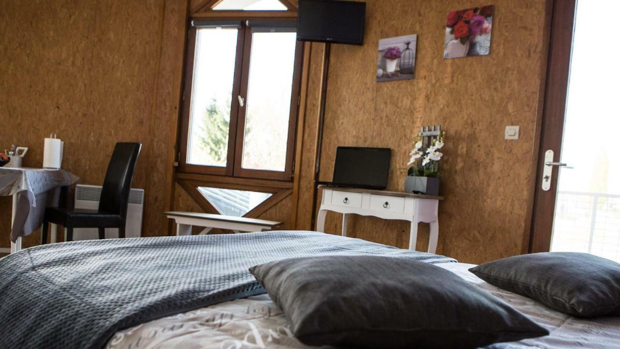 Studios Etape Du Lac Bourbon-Lancy Luaran gambar